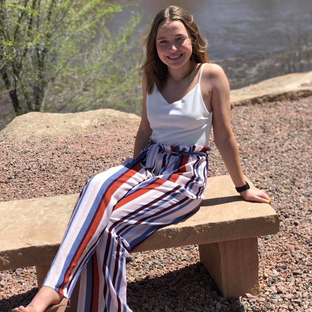 Meet your Posher, Hannah